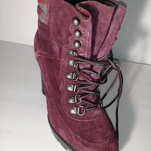 Abrial suede ankle booties - Picture 8 of 13